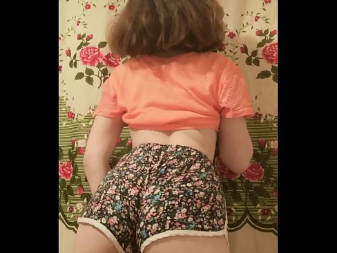 ❤️ Leanabh òg sexy a ’toirt dheth na shorts aice air a’ chamara ❌  Porno  aig gd.massagecenter-yalta.ru
