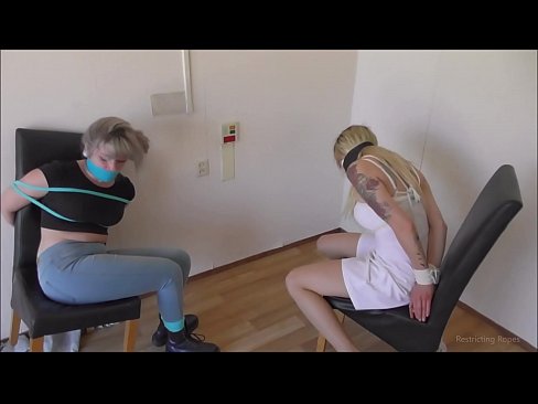 ❤️ Tràilleach / ceangailte agus gagged / nighean ann an àmhghar ❌  Porno  aig gd.massagecenter-yalta.ru